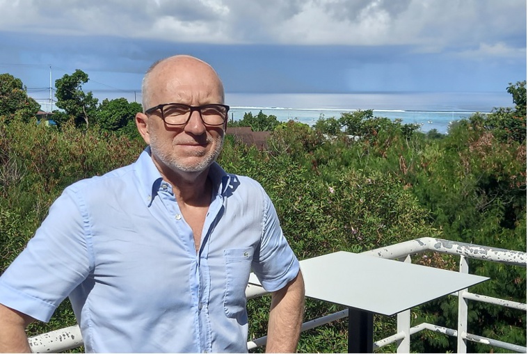 Jean-Christophe Gay, géographe : "le terme 'outre-mer' a remplacé celui de 'colonies'" Jean-Christophe Gay, géographe : "le terme 'outre-mer' a remplacé celui de 'colonies'"