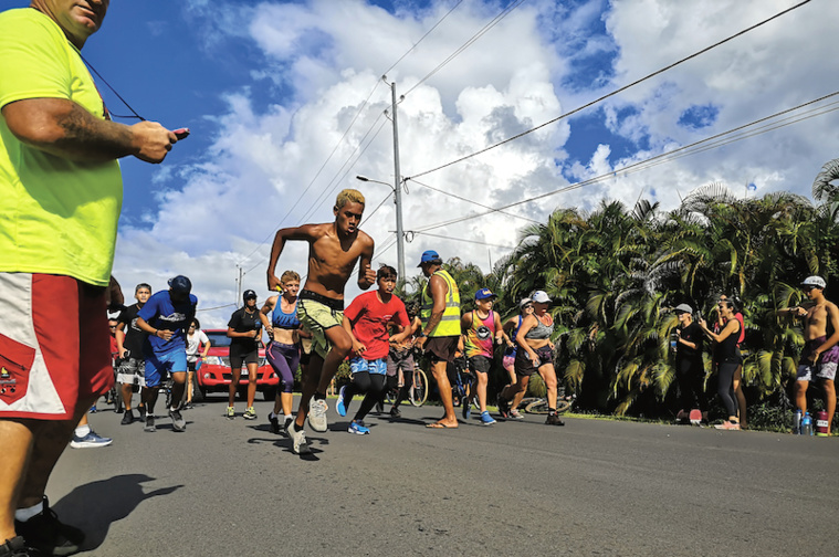 150 coureurs autour de l'île Sacrée 150 coureurs autour de l'île Sacrée