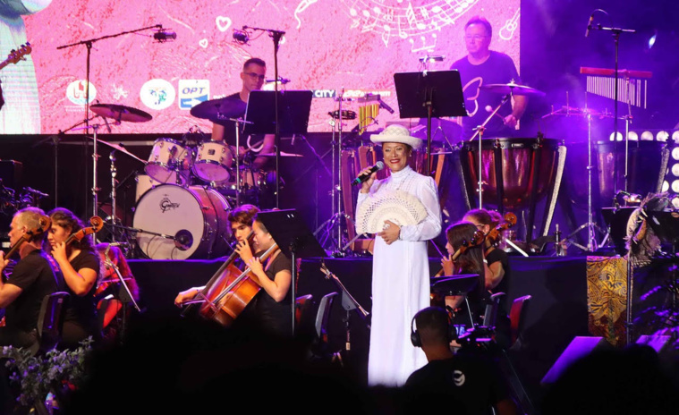 L'hommage à Esther Tefana à To'ata L'hommage à Esther Tefana à To'ata