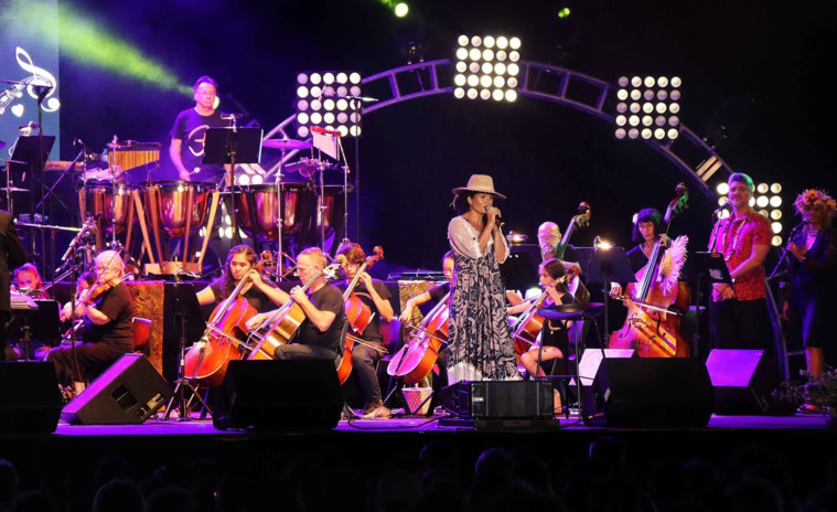 L'hommage à Esther Tefana à To'ata L'hommage à Esther Tefana à To'ata