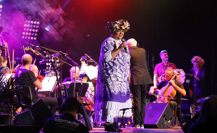 L'hommage à Esther Tefana à To'ata L'hommage à Esther Tefana à To'ata