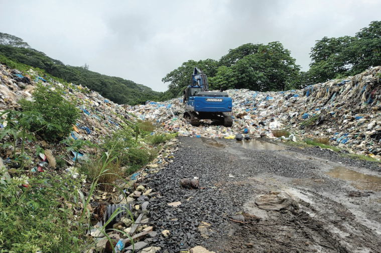 La gestion des déchets, un "désastre écologique" à Hava'i
