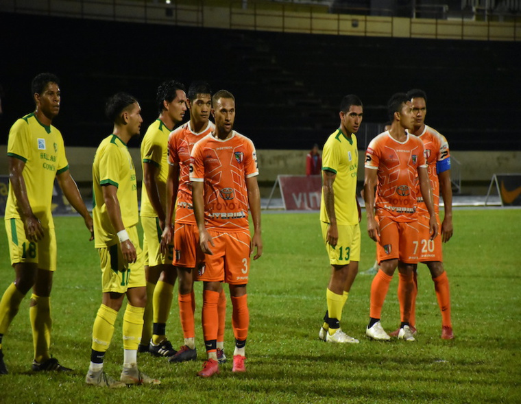 Matatia Paama, numéro 3 de Pirae, est actuellement en grande forme et l'a de nouveau prouvé, vendredi soir, avec un triplé face à Tefana.