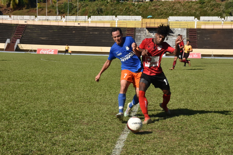 Raimana Li Fung Kuee et Dragon se sont fait peurs, samedi, face à Makalu Xowi et Temanava.. Raimana Li Fung Kuee et Dragon se sont fait peurs, samedi, face à Makalu Xowi et Temanava..