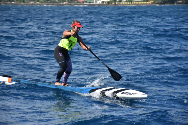 L'Argentine, Juliette Duhaime, habituée du tour mondial de SUP, a survolé la course chez les dames. L'Argentine, Juliette Duhaime, habituée du tour mondial de SUP, a survolé la course chez les dames.