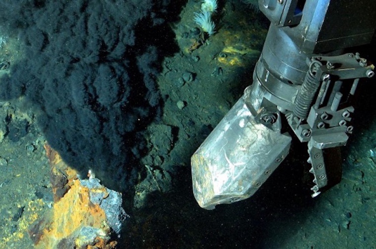 Exploitation, exploration : Une question de fond(s) Exploitation, exploration : Une question de fond(s)