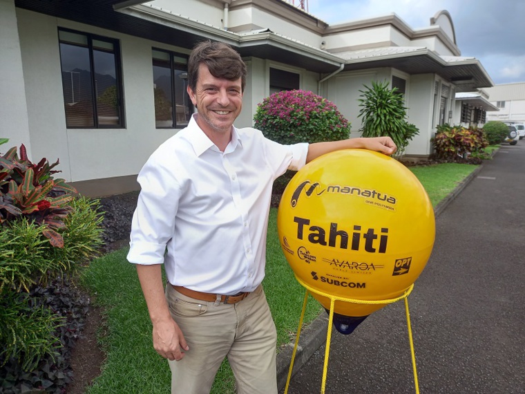 Thomas Lefebvre-Segard, directeur général d'Onati, avec une bouée d'atterrage. Thomas Lefebvre-Segard, directeur général d'Onati, avec une bouée d'atterrage.