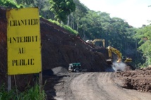 2. Le tout début des travaux sur les Hauts de Teroma à Faa’a, une opération de construction inscrite dans le programme 2014 de l’OPH. 2. Le tout début des travaux sur les Hauts de Teroma à Faa’a, une opération de construction inscrite dans le programme 2014 de l’OPH.