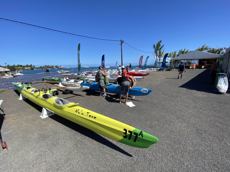 Les équipages ont procédé, ce mercredi, à la pesée de leur va'a sur le site de Vaitupa. Les équipages ont procédé, ce mercredi, à la pesée de leur va'a sur le site de Vaitupa.