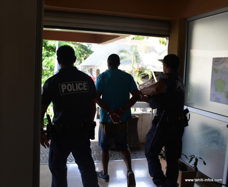 Monsieur H. va se mettre à l'ombre... pour 18 mois Monsieur H. va se mettre à l'ombre... pour 18 mois