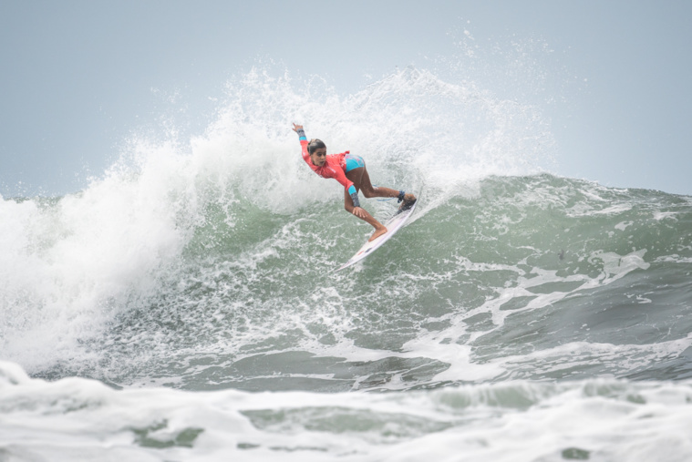Tya Zebrowski, 11 ans, n'a pas tremblé sur ses deux premières séries en terminant à chaque fois en tête. (photo : Sean Evans/ISA)