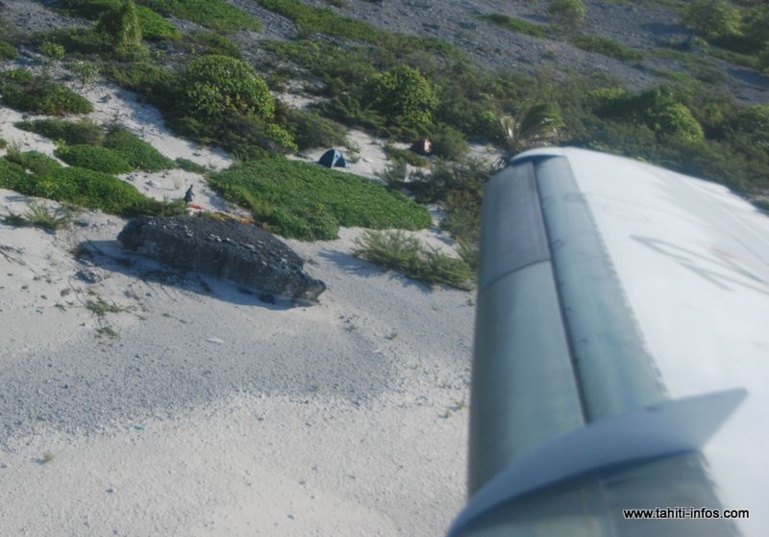 Leur campement de fortune Leur campement de fortune