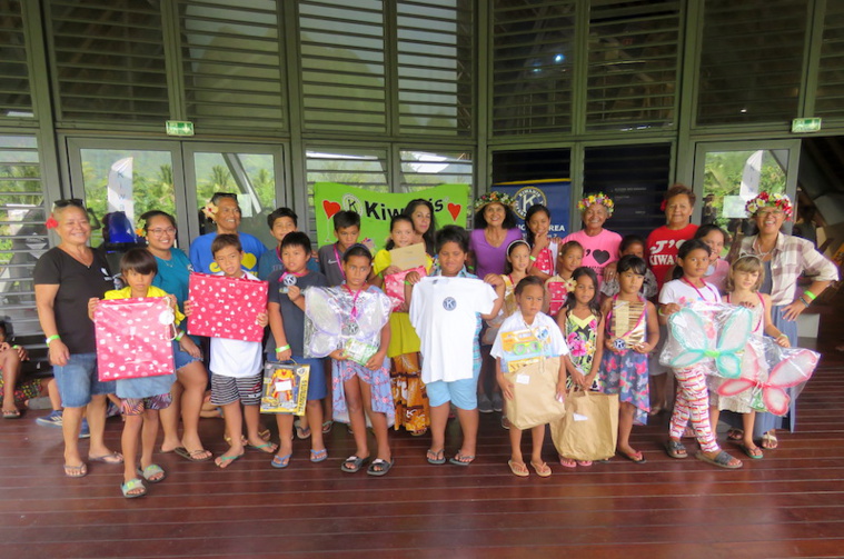 Dessins et poèmes : les enfants de Moorea inspirés par leur maman Dessins et poèmes : les enfants de Moorea inspirés par leur maman