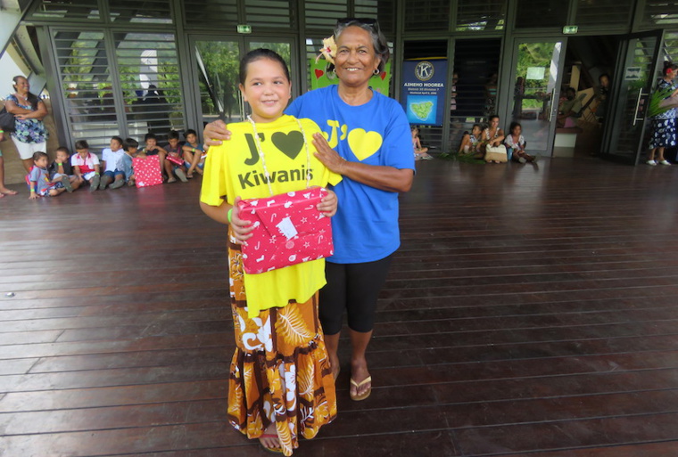 Maihi Mahai Mandy gagnante pour son dessin chez les 7 à 12 ans. Maihi Mahai Mandy gagnante pour son dessin chez les 7 à 12 ans.