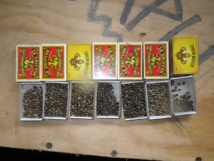 Des boîtes de paka dans une voiture Des boîtes de paka dans une voiture