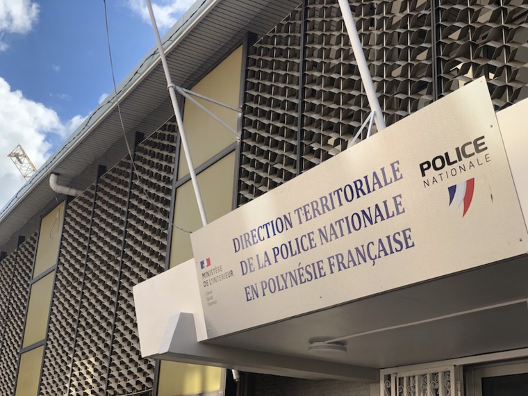 900 grammes d'ice saisis dans un colis 900 grammes d'ice saisis dans un colis