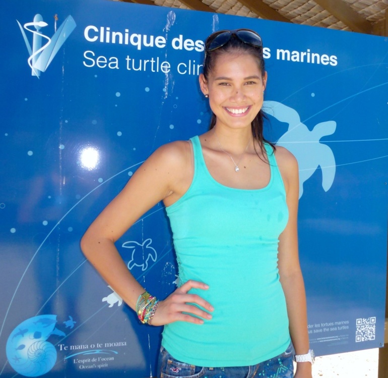 Mehiata Riaria et la SPEA soutiennent les actions de protection des tortues marines de l’Association te mana o te moana.
