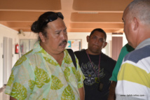 Atonia Teriinohorai, secrétaire général d’O Oe Te Rima à la sortie de la lecture du délibéré au tribunal de Papeete ce jeudi après-midi, s’adresse à la direction de l’hôtel : «maintenant, il va falloir négocier».