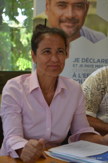 «Il n’y a pas d’impôt sur le revenu envisagé en Polynésie française. La seule chose à l’étude actuellement par le gouvernement est le remplacement de l’impôt sur les transactions par une nouvelle forme de fiscalisation des bénéfices». Claude Panero, directrice de la DICP (direction des impôts et des contributions publiques) «Il n’y a pas d’impôt sur le revenu envisagé en Polynésie française. La seule chose à l’étude actuellement par le gouvernement est le remplacement de l’impôt sur les transactions par une nouvelle forme de fiscalisation des bénéfices». Claude Panero, directrice de la DICP (direction des impôts et des contributions publiques)