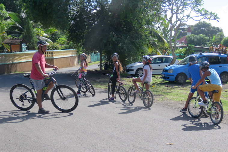 Moorea : se déplacer à vélo, ça s'apprend Moorea : se déplacer à vélo, ça s'apprend