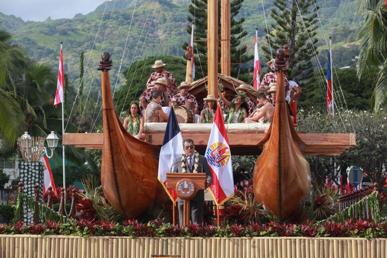 Fête de l’autonomie : le va’a comme symbole de l’unité polynésienne Fête de l’autonomie : le va’a comme symbole de l’unité polynésienne