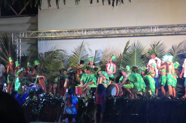 Le groupe de Haapiti. Le groupe de Haapiti.