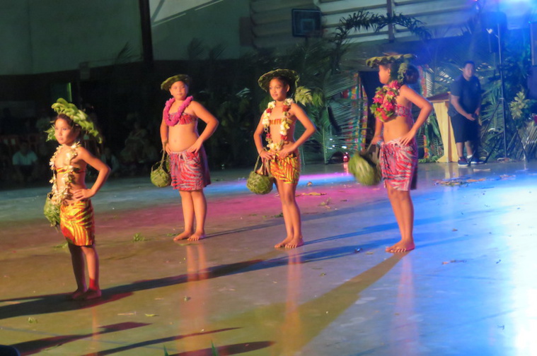 Le groupe de Papetoai. Le groupe de Papetoai.