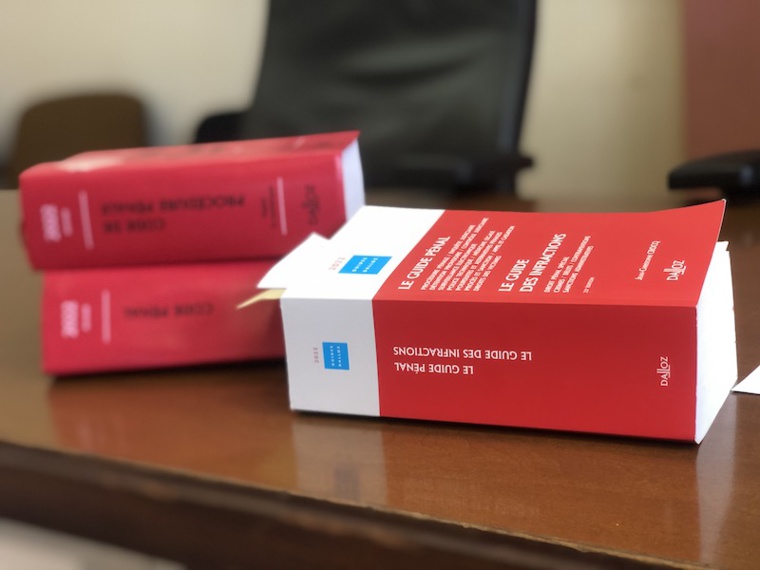 Trois ans ferme pour avoir tenté d'importer 927 grammes d'ice Trois ans ferme pour avoir tenté d'importer 927 grammes d'ice