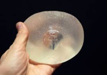 Implants PIP: pas de retrait préventif requis, selon les experts de la Commission Européenne