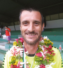 Un Mira d'or domine Moorea Un Mira d'or domine Moorea