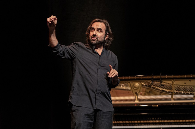 (c) Emmanuelle Nemoz (c) Emmanuelle Nemoz