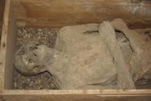Des écoliers découvrent une momie vieille de 7.000 ans dans le nord du Chili