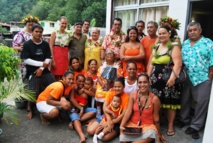 Fête des mères : Le maire de Pirae a effectué le traditionnel tere oro’a mama Fête des mères : Le maire de Pirae a effectué le traditionnel tere oro’a mama