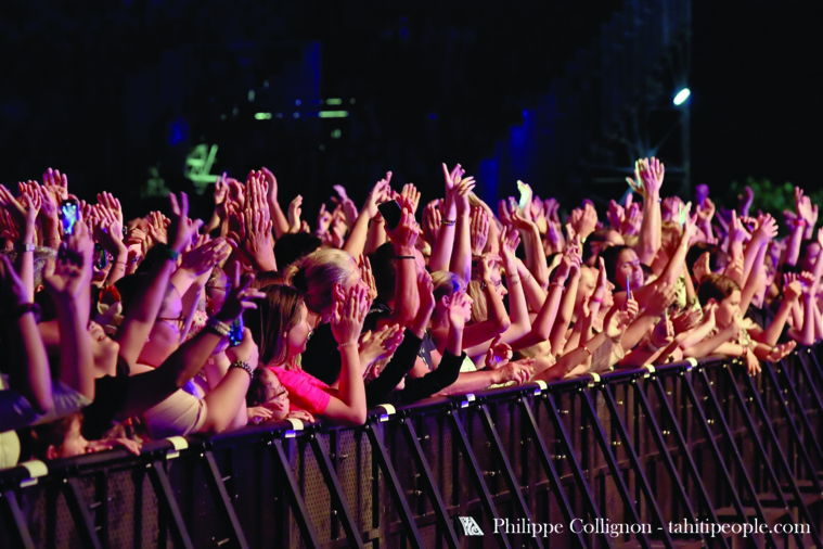À Tahiti, Vianney a joué son "dernier concert en groupe avant quelques années" À Tahiti, Vianney a joué son "dernier concert en groupe avant quelques années"
