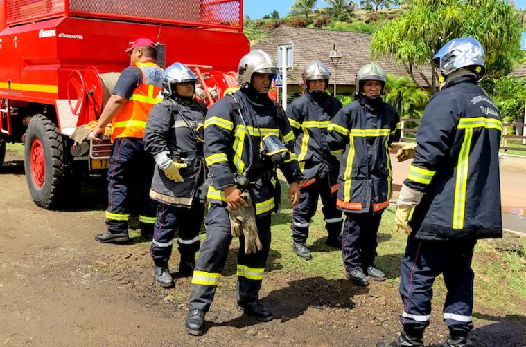 Onze pompiers marquisiens formés à Nuku Hiva Onze pompiers marquisiens formés à Nuku Hiva