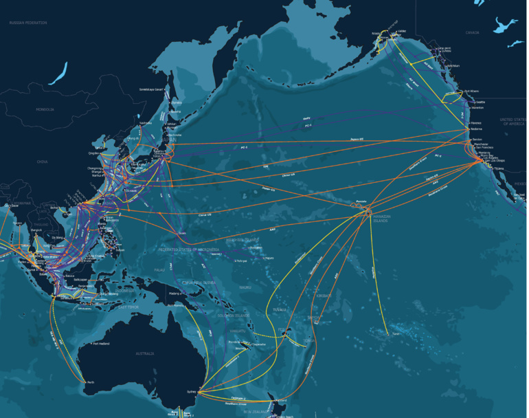 Tous les câbles sous-marins de l’océan Pacifique. On voit les deux corridors. Bientôt un troisième allant de l’Amérique du Sud à l’Australie… via Tahiti ?