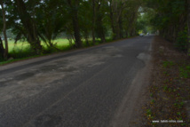 A Haapiti, la chaussée de la route de ceinture de Moorea a particulièrement souffert. Une réfection est prévue entre le PK 23 à 24,3.