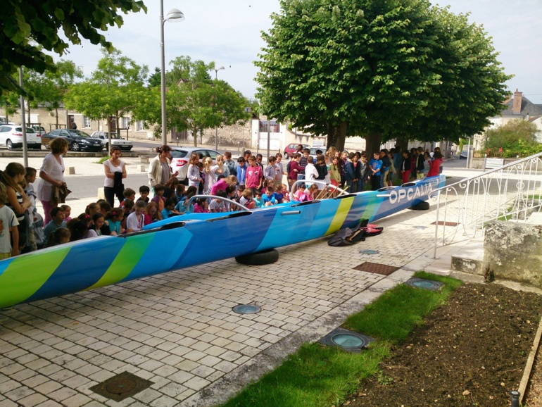 A la mairie de Fondette, avant le départ pour l'Angleterre (photo Facebook) A la mairie de Fondette, avant le départ pour l'Angleterre (photo Facebook)