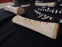 Des flûtes nasales comme il en existait encore au milieu du 18ème siècle. Des flûtes nasales comme il en existait encore au milieu du 18ème siècle.