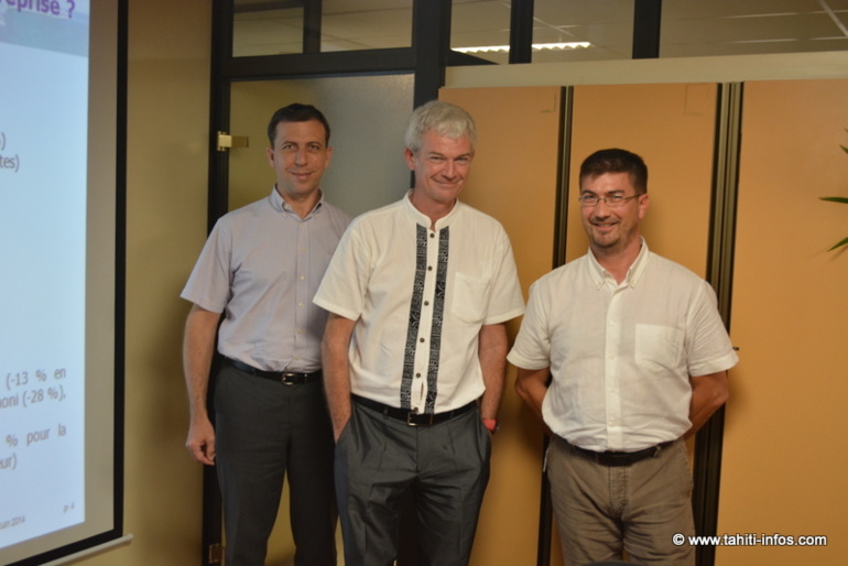 Pierre-Yves Le Bihan entouré de ses analystes