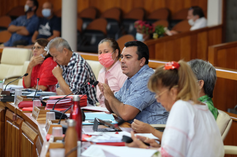 Rohfritsch, Bouteau et Schyle quittent le Tapura par "profonde déception"