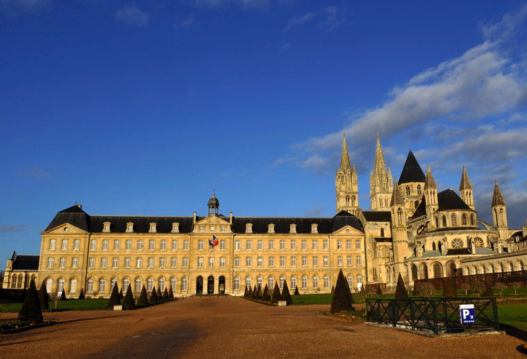 MYCHELE DANIAU / AFP