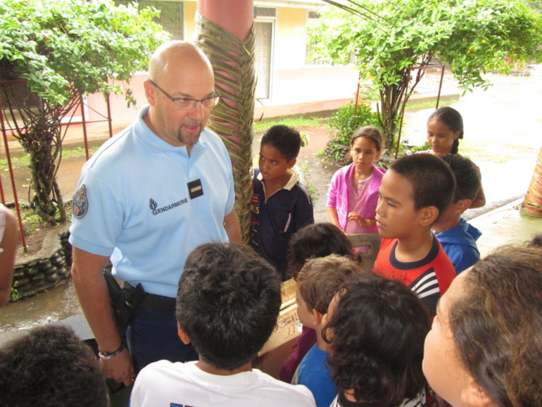 Ecoles de la côte est : Remise de BSR à l’école Mamu Ecoles de la côte est : Remise de BSR à l’école Mamu
