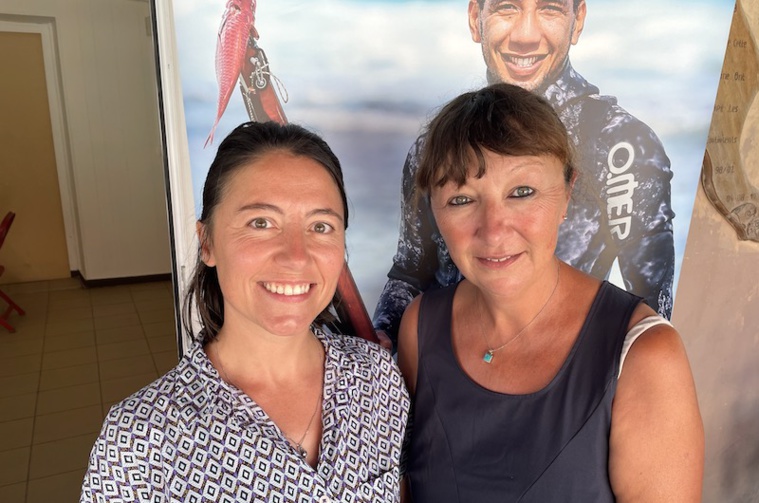Elodie et Sandrine ont décidé de donner de leur temps à la population de Hao. Elodie et Sandrine ont décidé de donner de leur temps à la population de Hao.