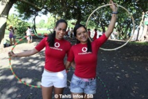 Sandra Rey à gauche Sandra Rey à gauche