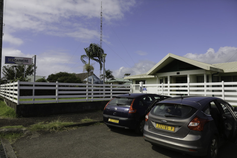 Un homme tue sa mère par strangulation à Taravao Un homme tue sa mère par strangulation à Taravao