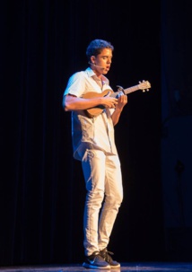 En 2018 au théâtre Notre-Dame, Cenzo a été invité par l’école de danse Andrea Dance School, pour une animation musicale au 27e festival international de danse, “Dance Excellence”.