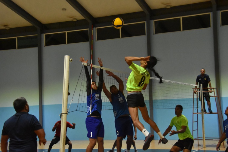 Les joueurs de Tefana se sont montrés solides dans leur salle et devant leur public. Les joueurs de Tefana se sont montrés solides dans leur salle et devant leur public.
