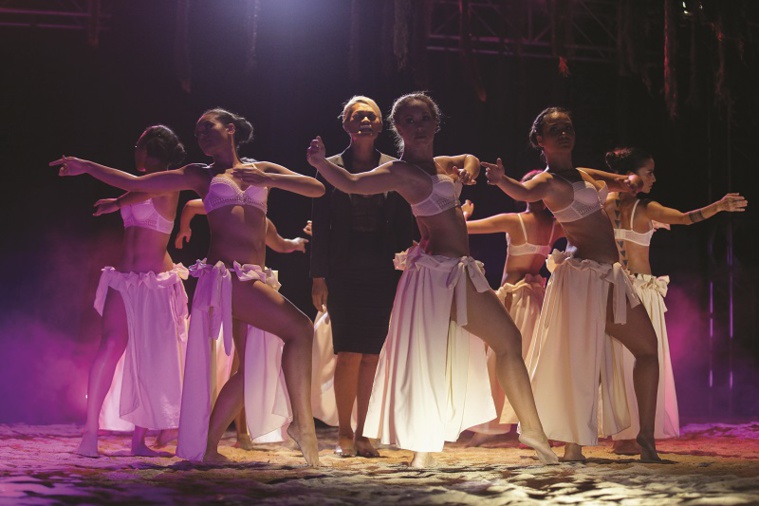 Pina’ina’i, la réunion des arts Pina’ina’i, la réunion des arts