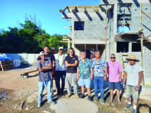 Le ministre de l’Agriculture, Tearii Alpha, a visité le chantier du tout premier atelier d’agro-transformation à Huahine, dédié à la transformation de produits agricoles vivriers (taro, ‘uru, ‘umara, etc.), à destination de la restauration scolaire. Le ministre de l’Agriculture, Tearii Alpha, a visité le chantier du tout premier atelier d’agro-transformation à Huahine, dédié à la transformation de produits agricoles vivriers (taro, ‘uru, ‘umara, etc.), à destination de la restauration scolaire.